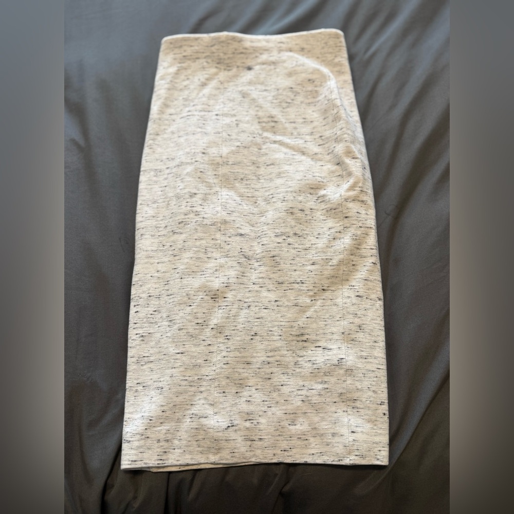 Wilfred Cream and Gray Pencil Skirt